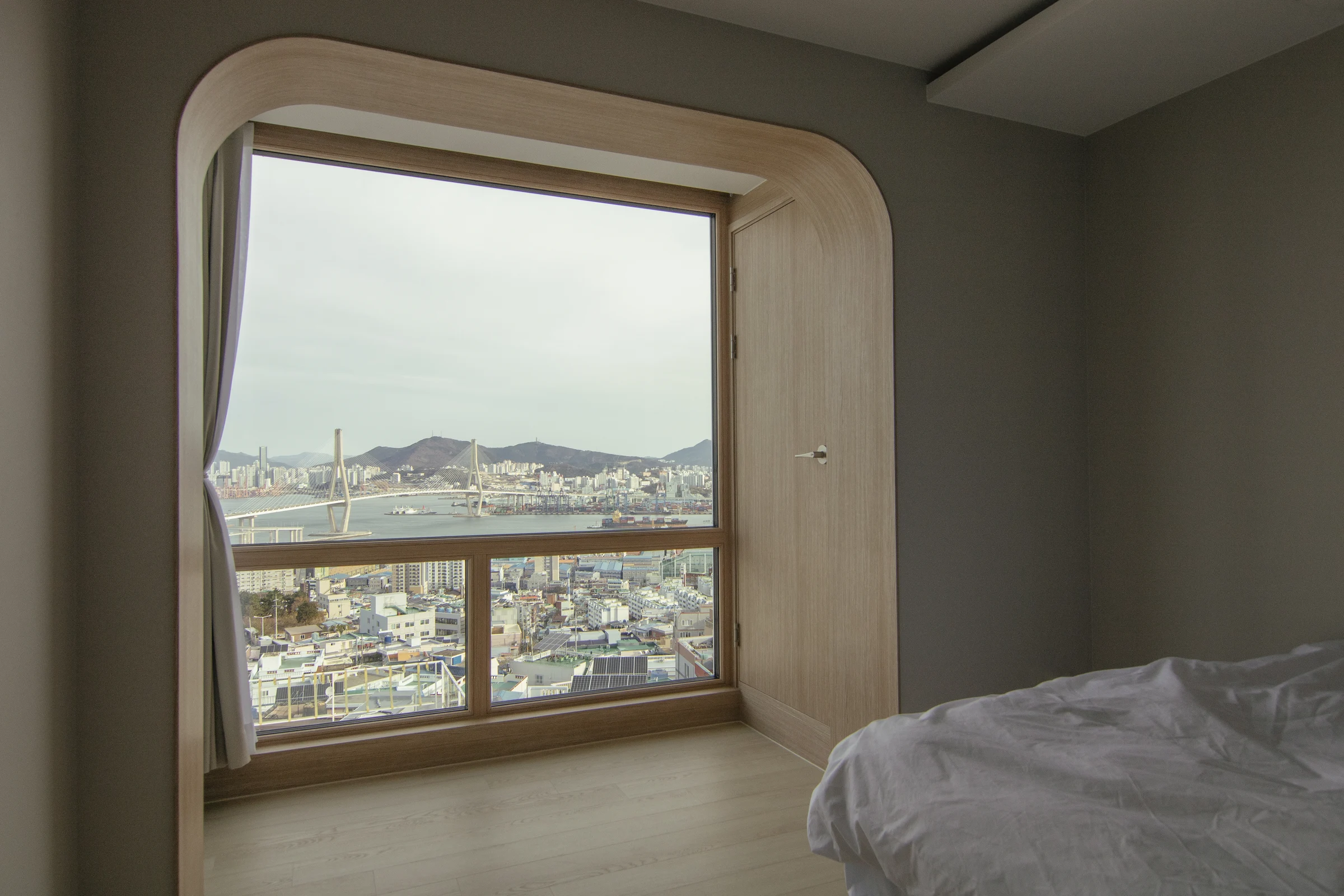 침실에서 바라본 바다 전망